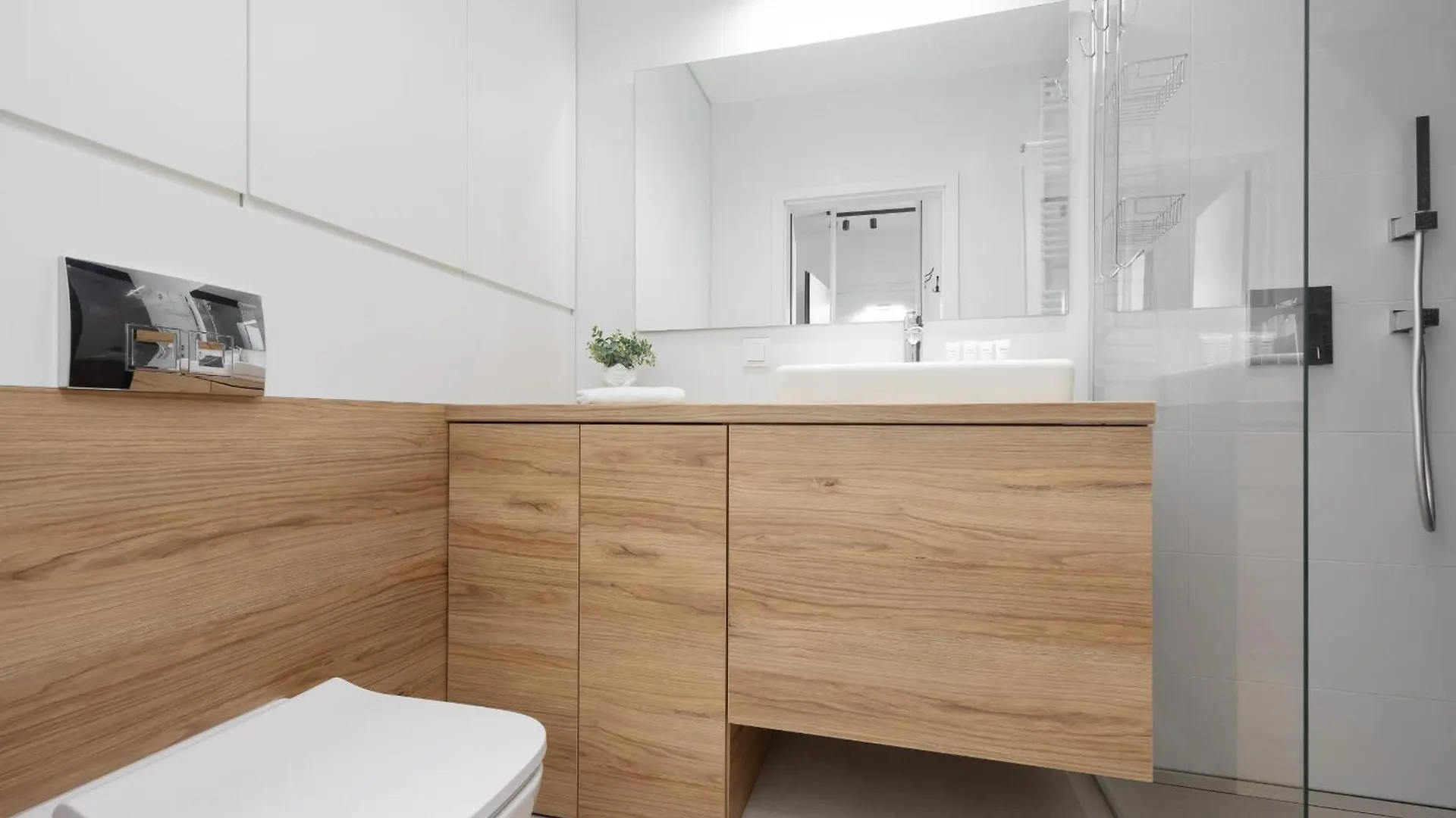 Industrial Apartment With Parking Fort Wola By Noclegi Renters Warsaw Poland