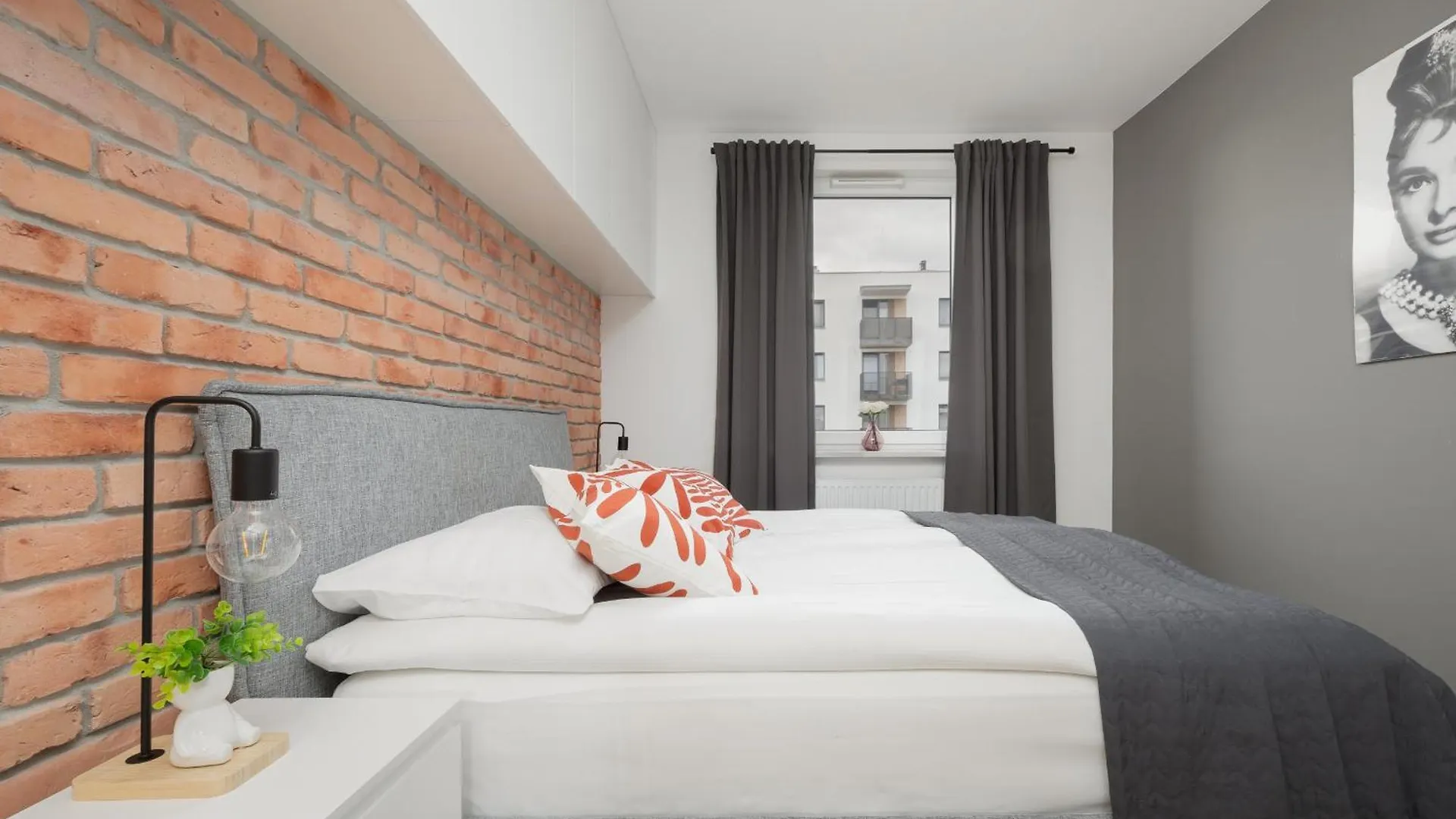 Industrial Apartment With Parking Fort Wola By Noclegi Renters Warsaw